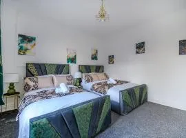 -47BFH- For your relaxed and Cosy stay with Free WiFi