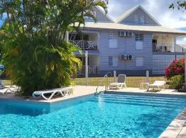 Appartement T2 65 m2 piscine terrasse 2 à 4 personnes proche plage St François
