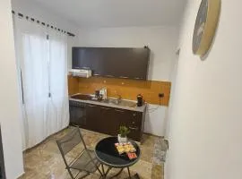 DANEN - Quiet Apartment with Mountain Views, Self Check-in