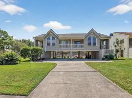 Palm Harbor Retreat•Near Beaches •Boating •Parking