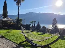 Villa with garden, view of Lake Como, Lierna