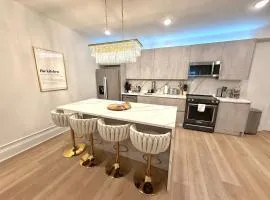 Luxury Chic Center City 2BR and 2Bath Apartment