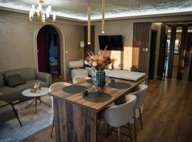 Penthouse Adora Terasă Panoramică 50mp Luxury, hotel u gradu 'Arad'