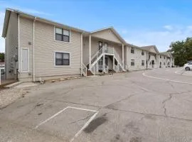 Lakefront Condo with Boat Slip