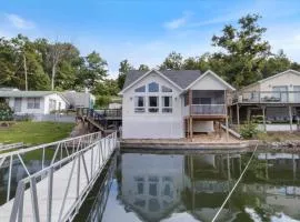 Beautiful Lake Front Home with Private Dock In Lick Branch Cove