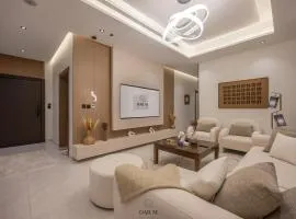 Luxury 2BR Residence & 75 TV King Abdulaziz Road