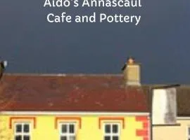 Village Stay In Annascaul at Aidos