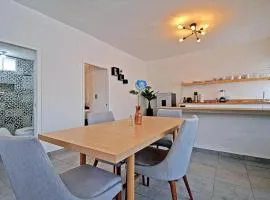 Family-Friendly La Paz Apartment 2BR Haven with AC & WiFi - Perfect Getaway
