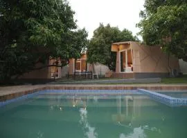 Bougainvillea HillView Retreat