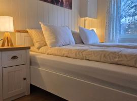 Auroraheim, Hotel in Gryllefjord