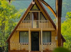 Lakarido, hotel en Tsesi