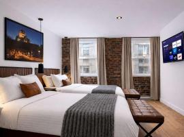 Room with 2 Queen-Size Beds Downtown Quebec City, hotel en Quebec