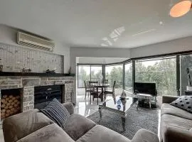 Condo meuble au Mont Sainte-Anne A 5 min des pistes 2 a 4 personnes