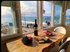 Kuşadası Denize ve Plaja Sıfır, Afife Apart