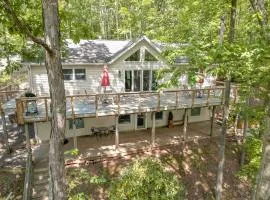 Lakefront Dock Fire Pit Hot Tub Value