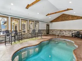 Lakefront Private Indoor Pool New