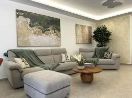 Panoramic Sea & Valley View 2BR