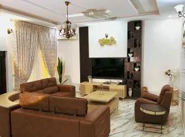 Bold 3 Bedroom Apartments