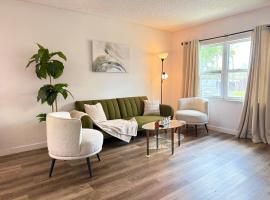 Pinellas Apartment near beach and shopping plazas, hotel en Pinellas Park