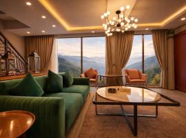 Murree में, होटल Luxury 3 Bedroom Cottage with Mountain Views - Murree