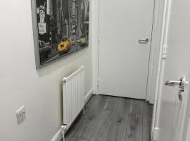 Zikach Apartment Near to Glasgow Airport