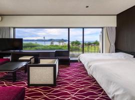 Hotel Nishinagato Resort, hotel di Takibe