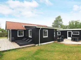8 person holiday home in Ålbæk-By Traum