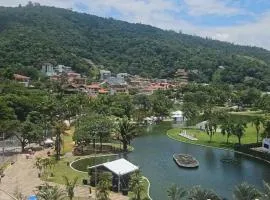 Ap Centro - Wi-fi, Piscina, com Vista da Praça
