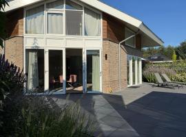 Wellness Escape with Private Sauna, Hotel in Sibculo