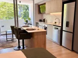 The Cavendish - Brand new apartment with secure parking