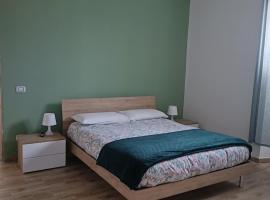 APPARTAMENTO JLENIA, Hotel in Cisterna di Latina