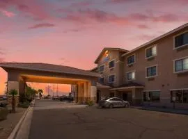 Comfort Inn and Suites Yuma I-8