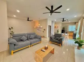 Taiping AeonFront Homestay - Private Pool