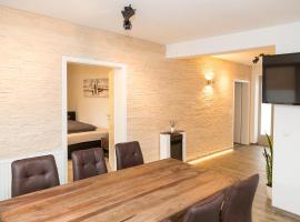 Apartment Yachthafen Waren, hotel in Waren