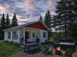 Mountain Breeze Refuge near Mont-Ste-Anne