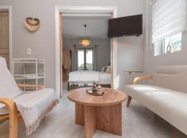 Katerinas Inn Apartments, hotel di Kerion