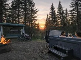 Chic Shack with spa - near Massif Charlevoix & MSA