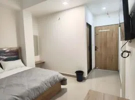 Hotel The Skyluxe