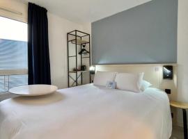 Kyriad Hôtel La Fleche, hotel u gradu La Fleche