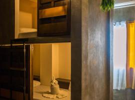 Happiness Hostel El Nido, отель в Эль-Нидо