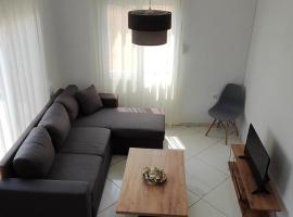 Dafnonas House - Bright & Modern, hotel a Leonidion (Leonidio)