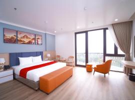 Eden Luxury Hotel, hotell i Thái Bình