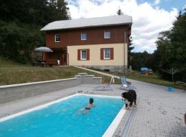 Chata Eliška, hotel in Loučná nad Desnou