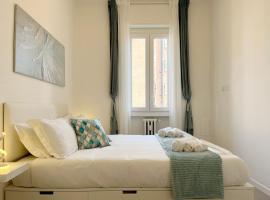 Enchanting Flat near Milan & Como, 150m station, hotel u gradu 'Desio'