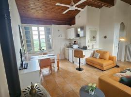 Apricot Tree Loft, hotel a Morsasco