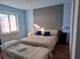 Cà Trifolera Barbaresco - Camera TRIPLA con bagno - IN ROMANTICO CASCINALE NEI VIGNETI CON CANTINA