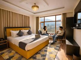 Debenture Hotel Karnal, хотел в Карнал