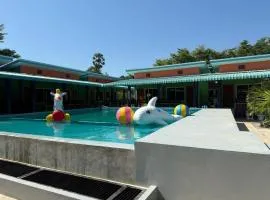Kwanjai Resort