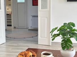 Appartement F3 lumineux, confortable - Centre de Setif pour 8 personnes, hótel í Sétif