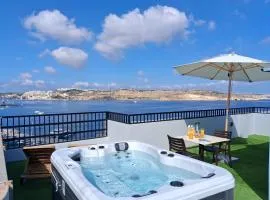 Islet Promenade Aparthotel - Studio with Hot Tub and Panoramic Sea Views by GetawaysMalta
